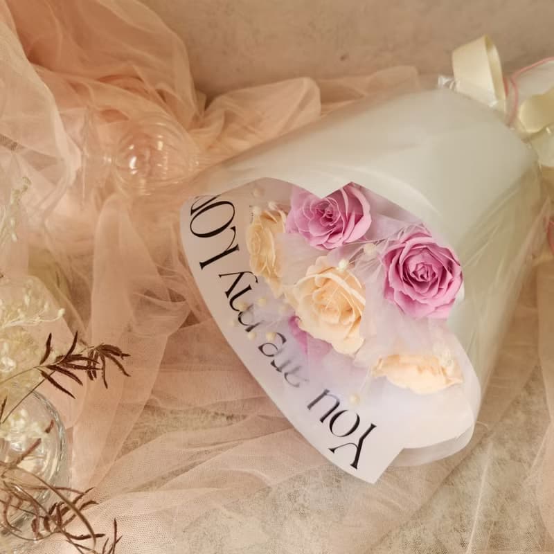 淡淡的幸福 俄羅斯圓形花束 6朵永生大玫瑰 香檳粉色 七夕 情人節