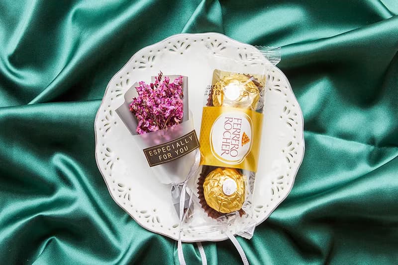 中秋節禮物贈品 金莎巧克力3顆入+迷你乾燥花束(透明方盒)-4色可