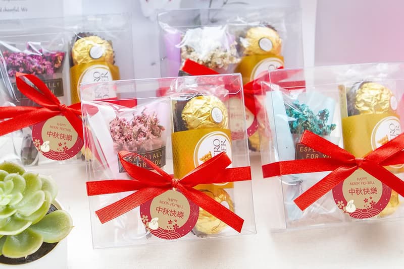 中秋節禮物贈品 金莎巧克力3顆入+迷你乾燥花束(透明方盒)-4色可