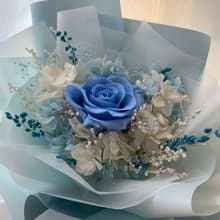 湛藍海洋永生玫瑰花束 求婚花束 生日花束 附卡片提袋