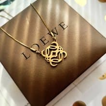 中古美品 附盒 loewe anagram 小logo 鎖骨鏈頸鏈 項鍊 項鏈 頸鏈