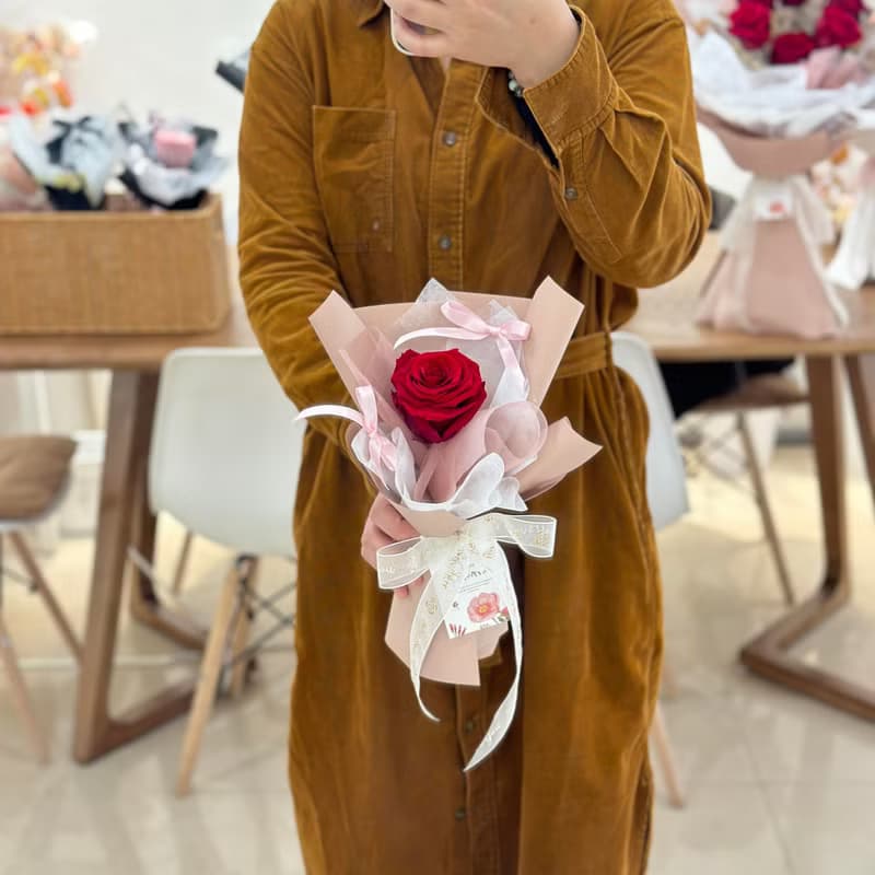 【獨一無二】乾燥花 永生花花束 單朵玫瑰   /  情人節 生日告白