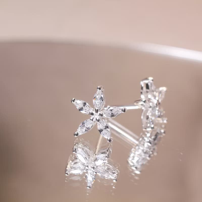 【SWS飾品】優雅花朵耳環 925純銀 上班穿搭 簡約風格飾品