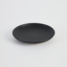 KOGA 許家陶器品 陶質圓形小盤 (尖山黑)