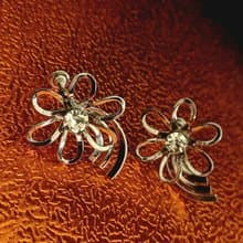 vintage jewelry  縷空花卉萊茵夾式耳環