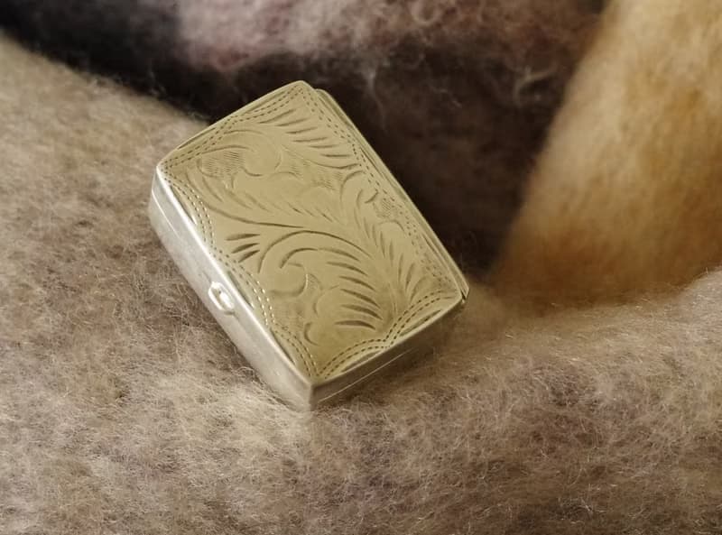 古董英國購入純銀925雕花長方形小盒 藥盒  W884