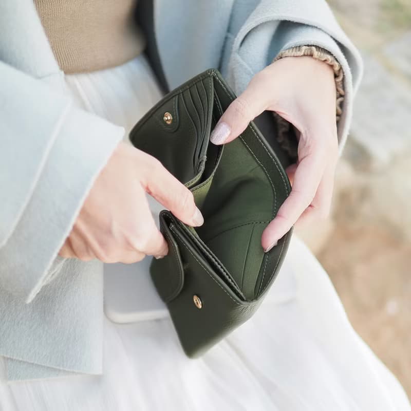 Stella (Moss Green) : Short wallet, folded wallet, soft cow leather