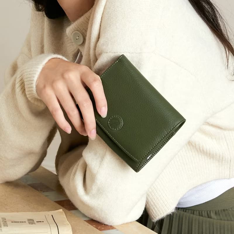Stella (Moss Green) : Short wallet, folded wallet, soft cow leather