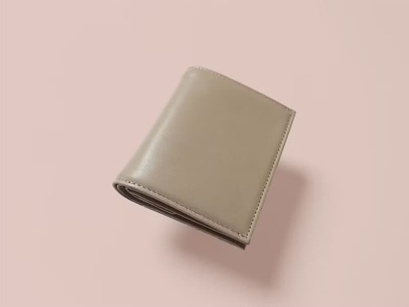 上質イタリア製革　小銭が取り出しやすい二つ折り財布 - Short Wallet - SAND BEIGE - CAREN QUYOYLE -