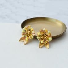 なつ　ひまわりタッセルピアス・イヤリング