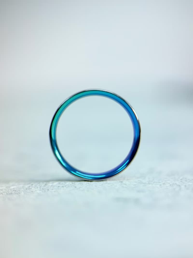 純チタン製　4mm フラットリング　インナーグラデーション　新緑と青空