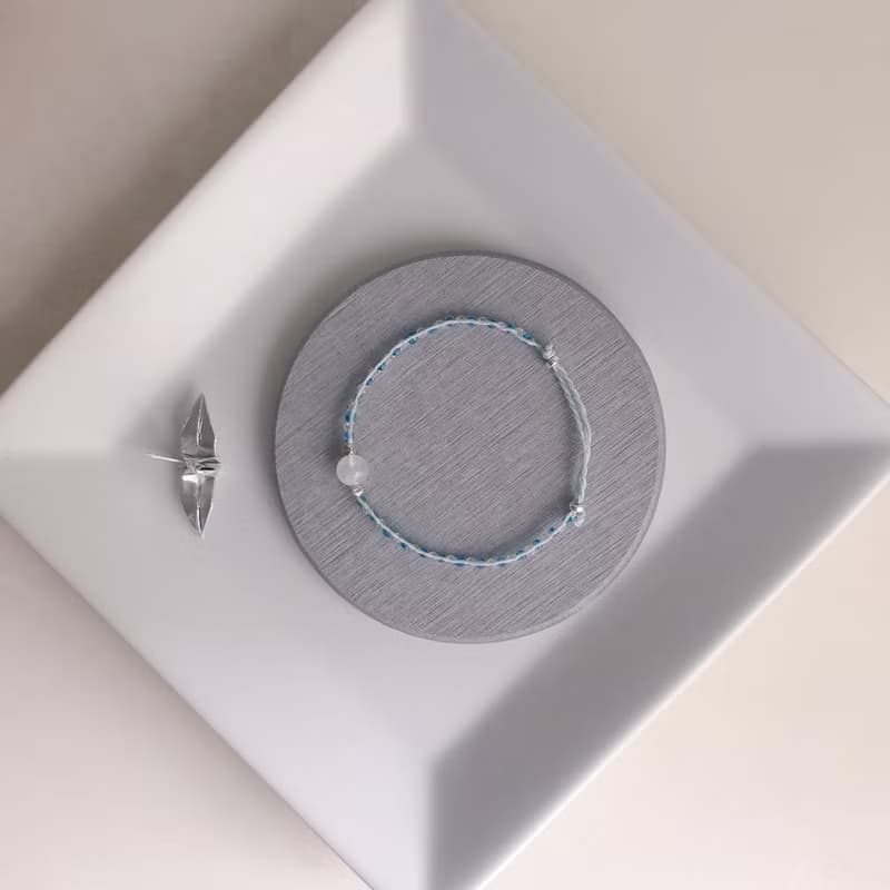 【 水晶手鍊 】銀露 et 月光石