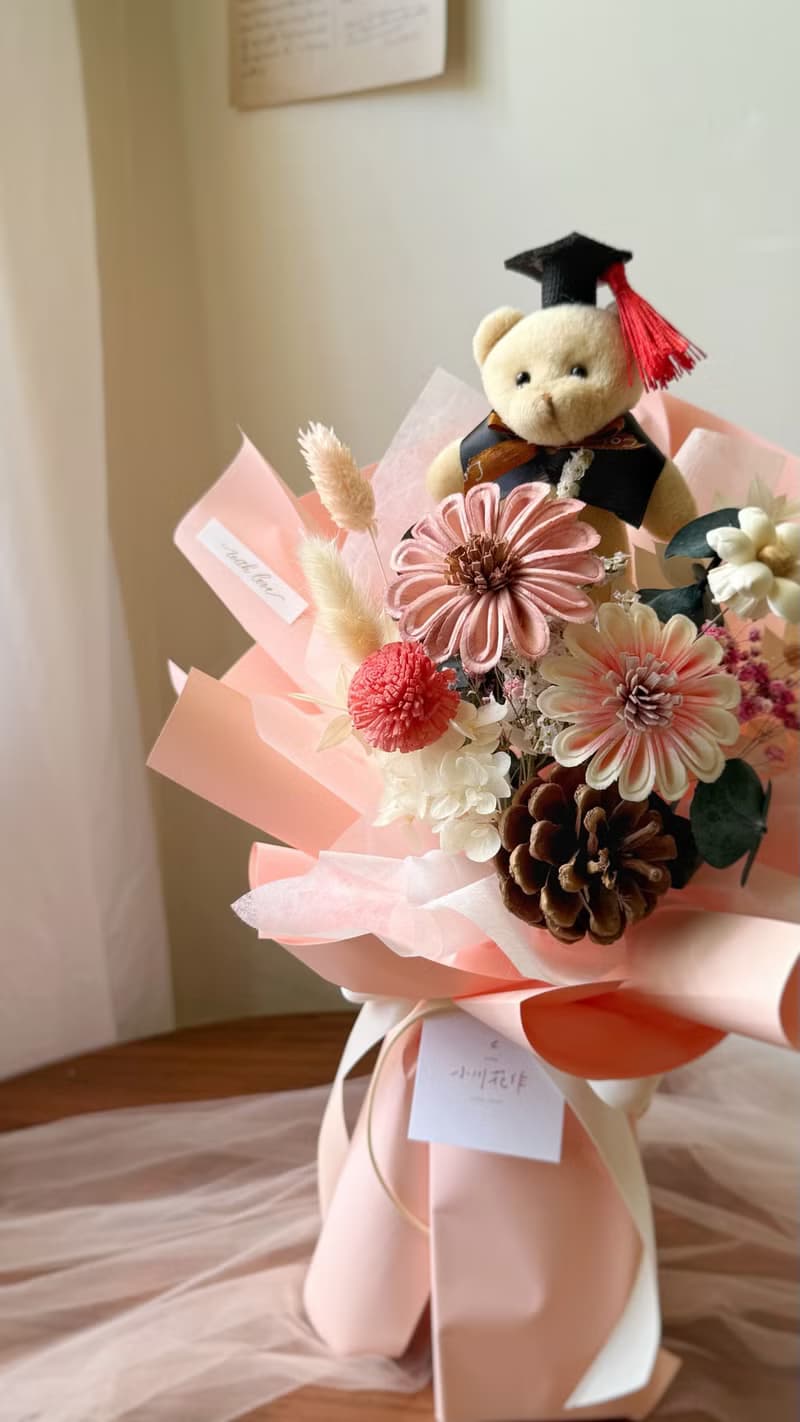 【畢業花束】小熊太陽花束 畢業花束 畢業禮物 花束