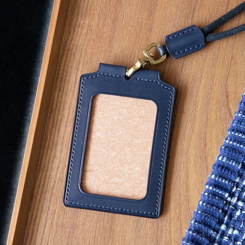 植物鞣手工皮革證件套 附頸繩 靛藍色 id card holder