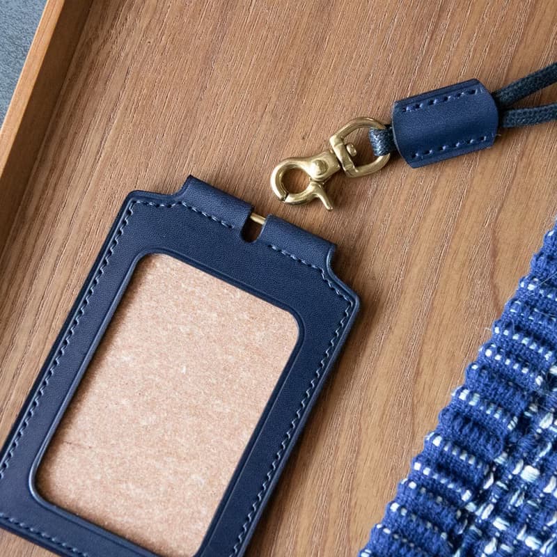 植物鞣手工皮革證件套 附頸繩 靛藍色 id card holder