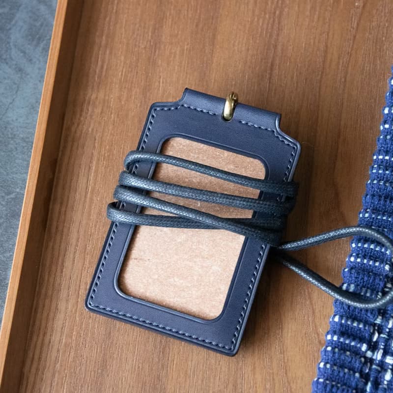 植物鞣手工皮革證件套 附頸繩 靛藍色 id card holder
