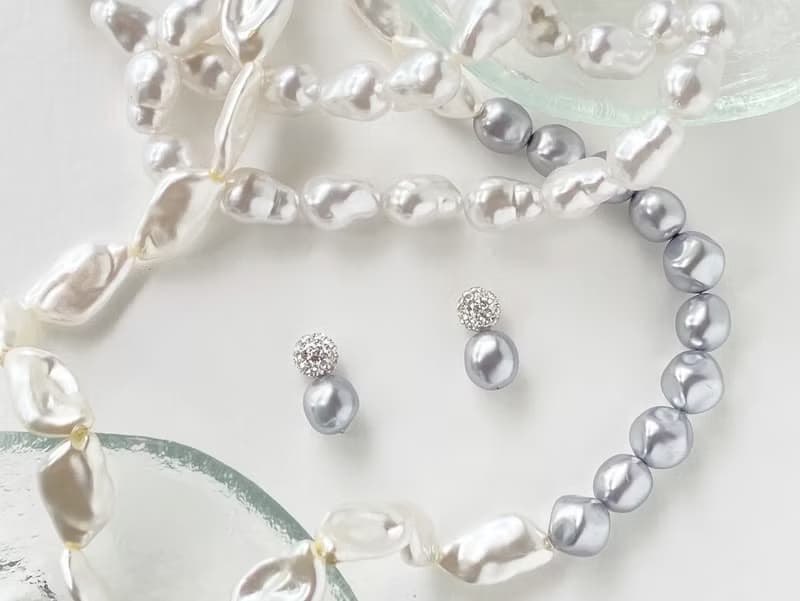 パールピアス/イヤリング/シルバー/入学式/結婚式/シンプル snow man ( gray pearl )