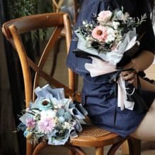 伴伴 | 撞色款永生花束 畢業季 畢業花束 永生花 乾燥花 擴香花