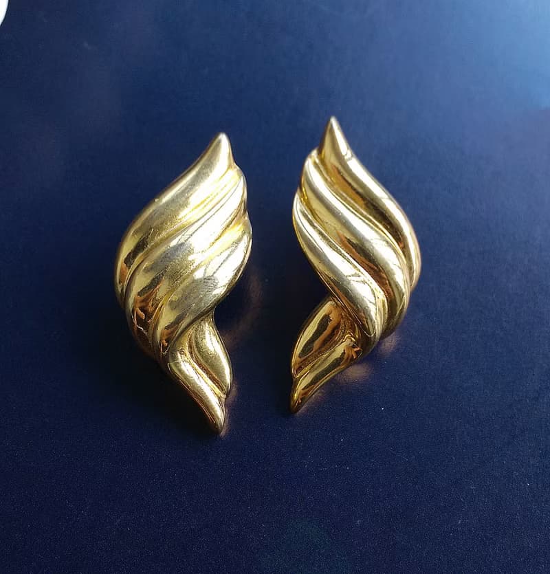Vintage Jewelry 西洋古董飾品 金色調 摩登 扭旋 針式耳環