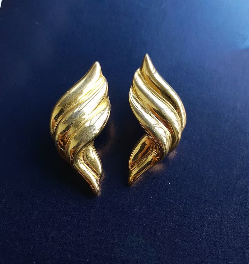 Vintage Jewelry 西洋古董飾品 金色調 摩登 扭旋 針式耳環