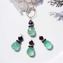 グリーンフローライトによる香水瓶風のネックレス・サージカルステンレススライド60cm　Perfume bottle