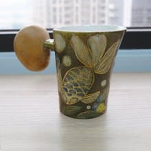 手工燒製。奇幻金魚木把手繪馬克杯。