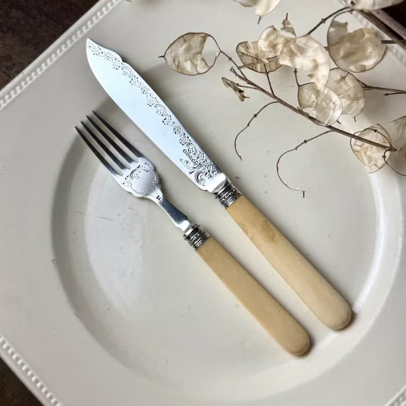 50591-絕美古董純銀環珍稀材質手柄刀叉組