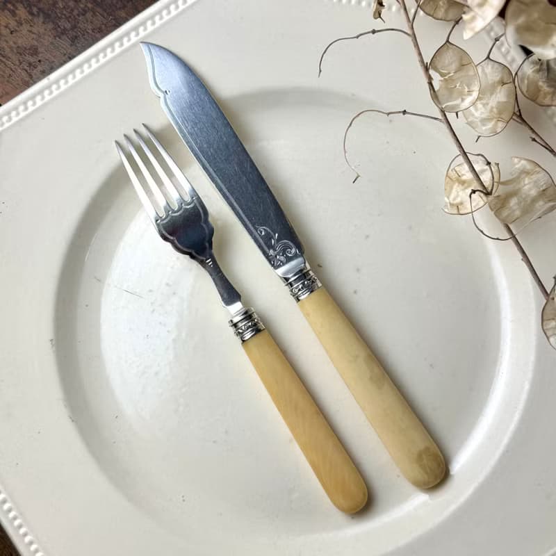 50591-絕美古董純銀環珍稀材質手柄刀叉組