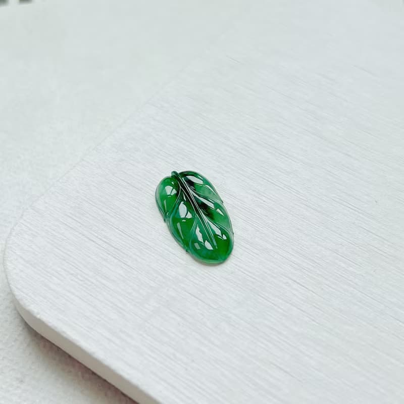 【一葉致富】冰飄綠翡翠葉子 | 天然A貨翡翠 | 送禮
