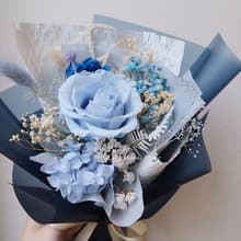 感性藍調 / 單朵永生玫瑰 混合花束 / 畢業 母親節 生日 台中花店