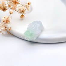 【招財神獸】冰種飄綠花翡翠貔貅吊飾 | 天然緬甸玉翡翠A貨