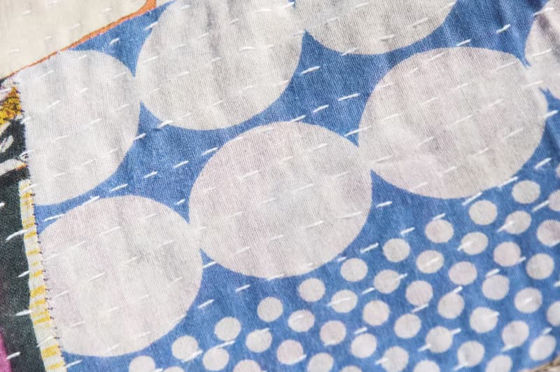 手縫紗麗布拼接絲巾/刺繡絲巾/刺繡圍巾/手縫紗麗線絲巾-花朵點點