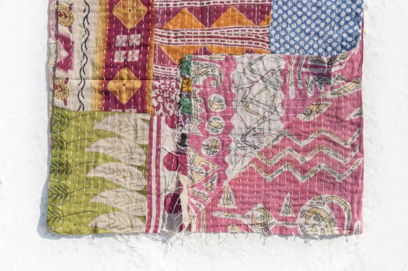 手縫紗麗布拼接絲巾/刺繡絲巾/刺繡圍巾/手縫紗麗線絲巾-花朵點點