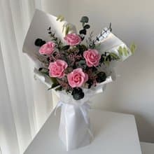 SEE 看見花藝設計 |情人節|永生玫瑰|生日|純愛粉玫瑰花束