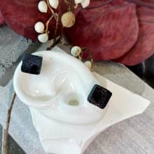 Darkness 極。黑 皮革耳環 意大利手壓羊皮 方形