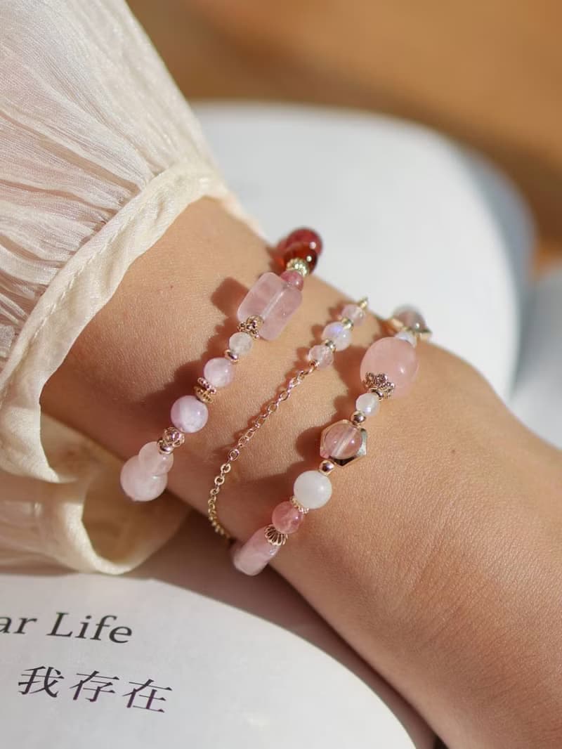 櫻吹雪。星光粉晶 馬粉 月光石 14K包金 水晶礦石設計手鍊