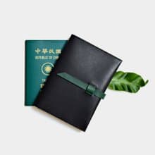 【叢林夜曲的門票】植鞣牛皮護照套 黑色皮革護照夾 出國旅遊必備