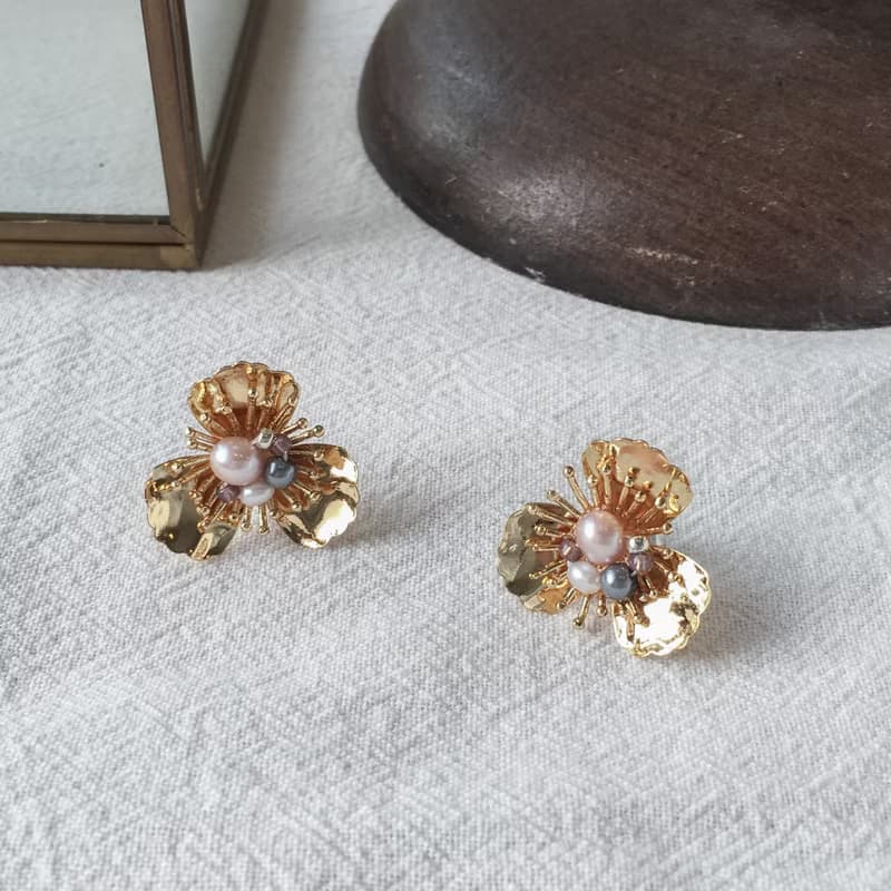 春分系列 - 綻放植花耳釘 日本珠 淡水珍珠 厚鍍18K金 耳環 禮物
