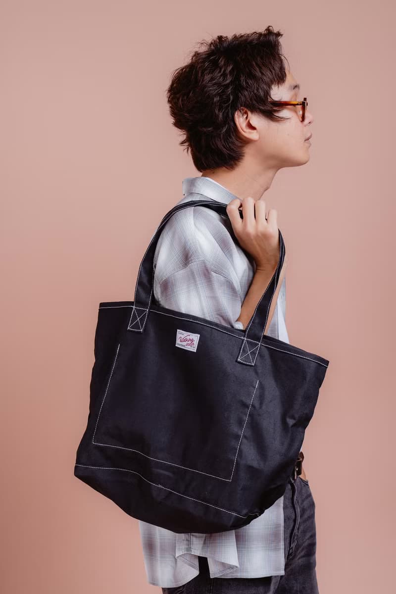 Walking Stitch : Haru Shopping Bag : กระเป๋าช้อปปิ้ง (Black, Tan Brown)