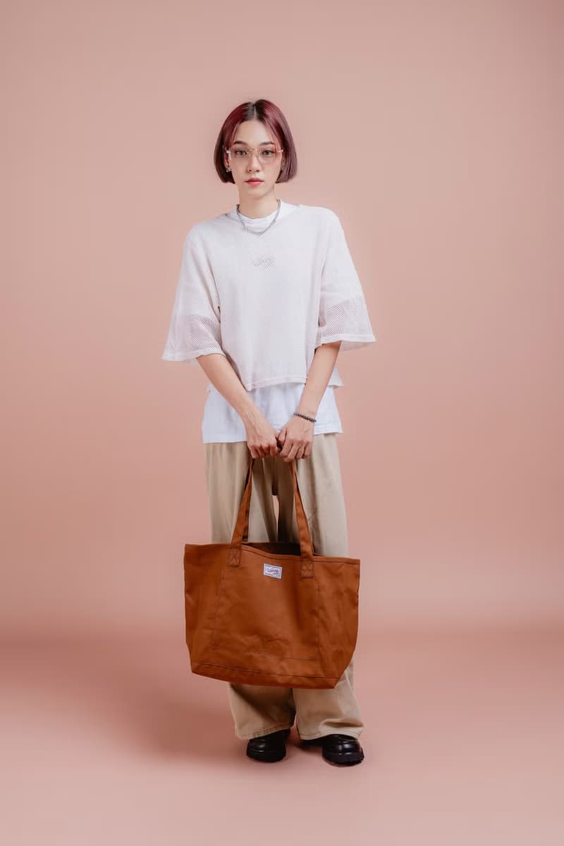 Walking Stitch : Haru Shopping Bag : กระเป๋าช้อปปิ้ง (Black, Tan Brown)