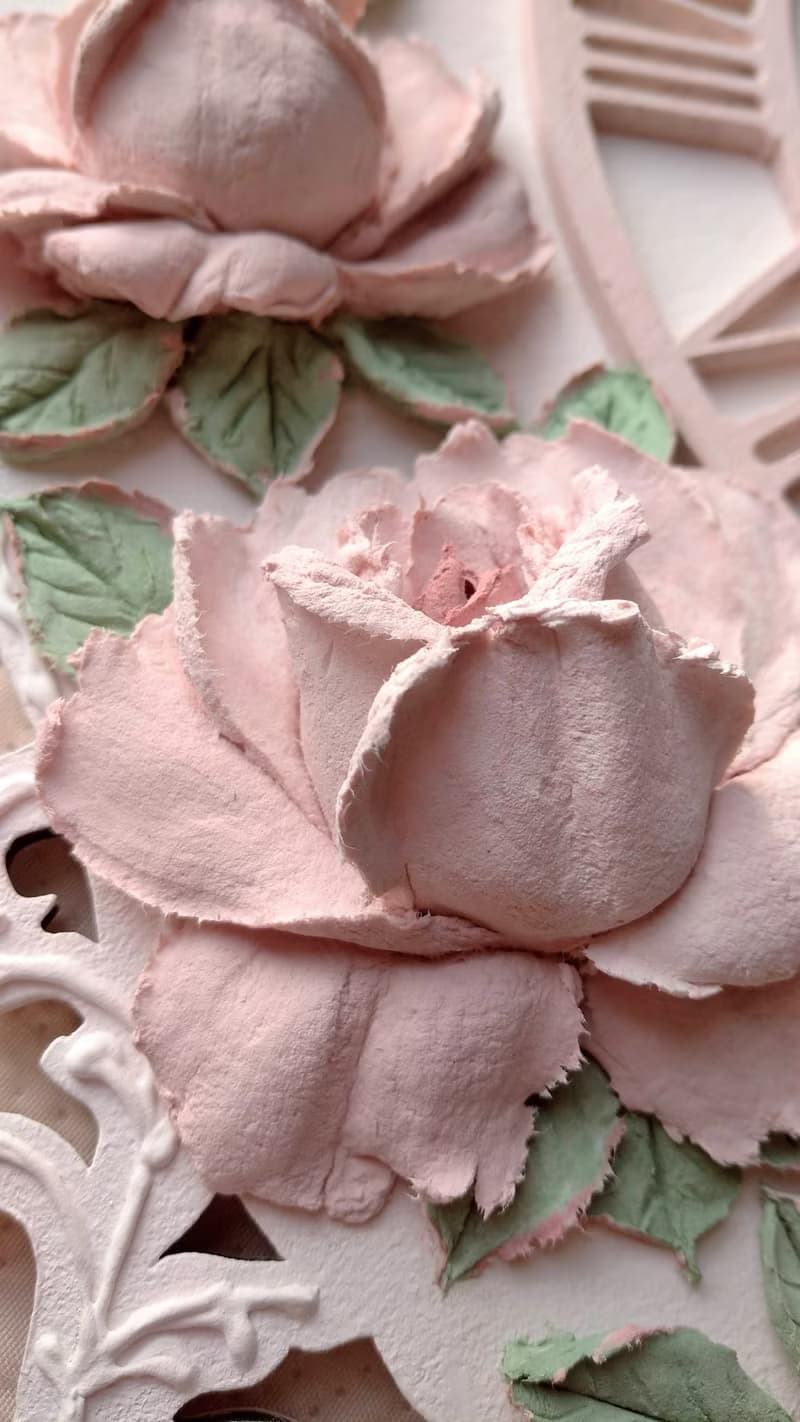 靜音掛鐘 Pink wall clock with roses Silent wall clock for bedroom girl room Mom Gift