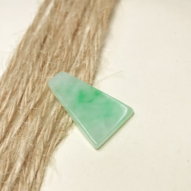 【願‧無事】飄陽綠翡翠無事牌| 天然緬甸玉A貨翡翠 |送禮