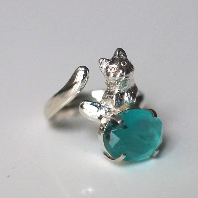 ペルビアンブルーオパールと Silver猫リング