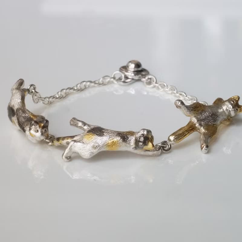 3匹の猫ブレスレット