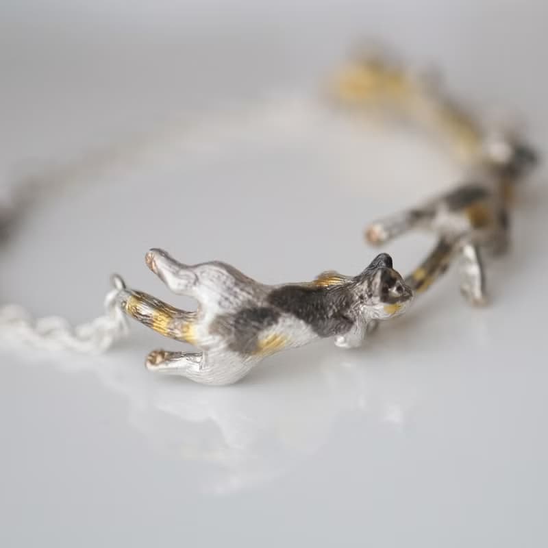 3匹の猫ブレスレット