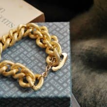 古董AVON金色手鍊 1975 原裝盒  BR291