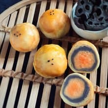有烏豆沙有蛋黃的月餅手工皂