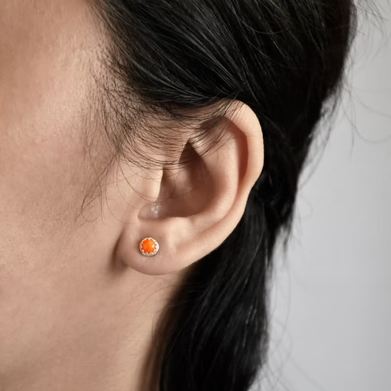 手製日本天然粉橙色珊瑚耳釘耳環 // 天然寶石 // 三月份生日石