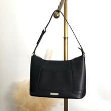 【 日本直送　名牌中古包 】BURBERRY バーバリー ショルダーバッグ ブラック ロゴ レザー vintage ヴィンテージ オールド ph73yp