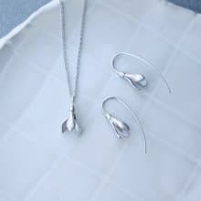 Snowdrop necklace
